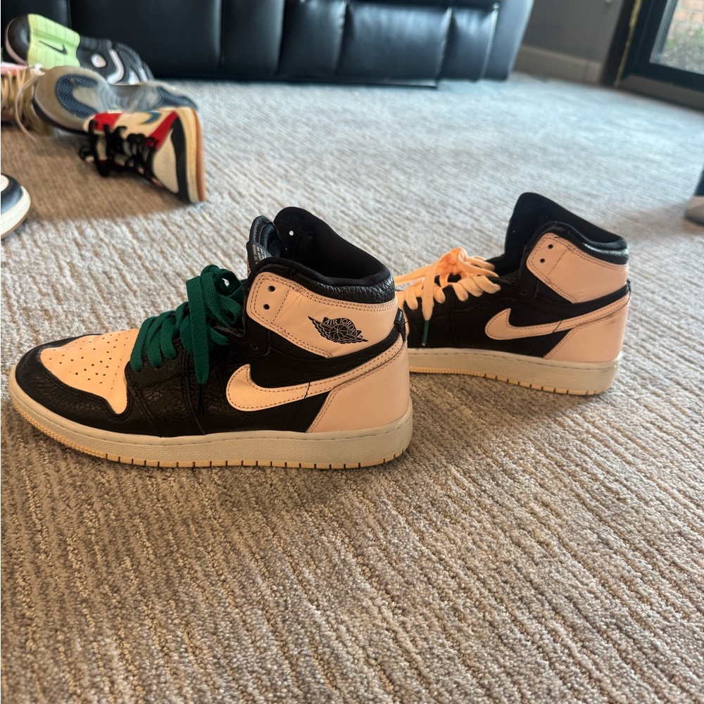 JORDAN 1s